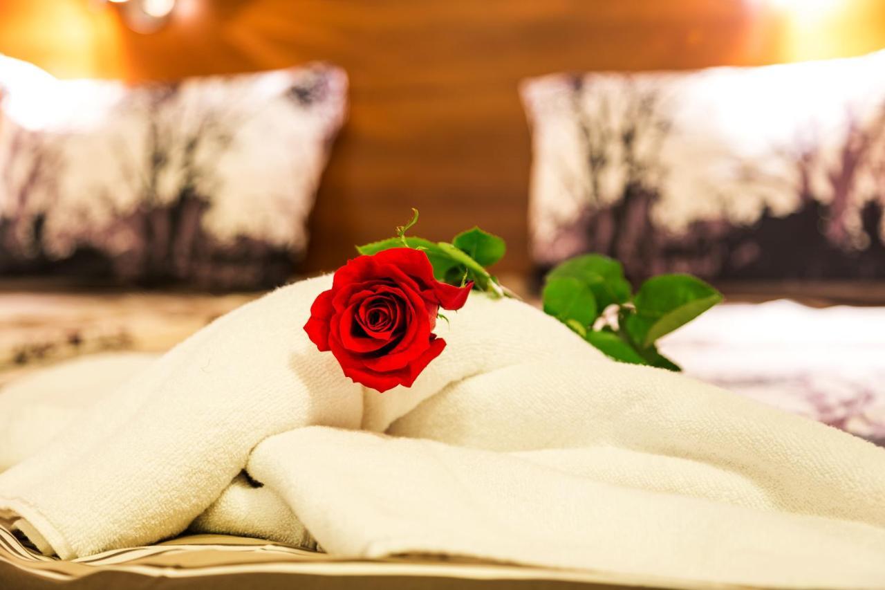 Family Hotel Romantika Velingrad Kültér fotó