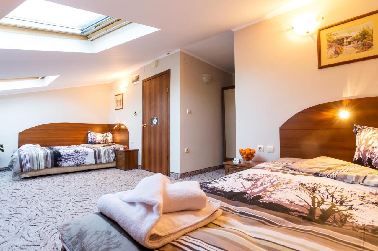 Family Hotel Romantika Velingrad Kültér fotó