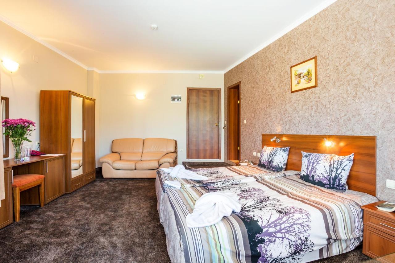 Family Hotel Romantika Velingrad Kültér fotó
